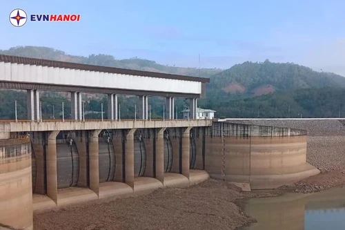 Mất điện giữa nắng nóng đỉnh điểm còn kéo dài đến bao giờ?