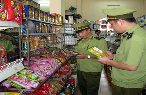 Không được bao che, dung túng cho hành vi buôn lậu, gian lận thương mại