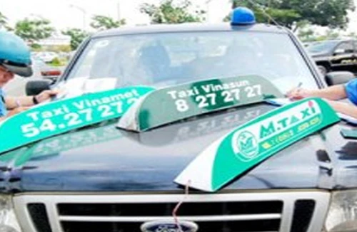 Taxi ngoại tỉnh không được kinh doanh cố định trên địa bàn Hà Nội