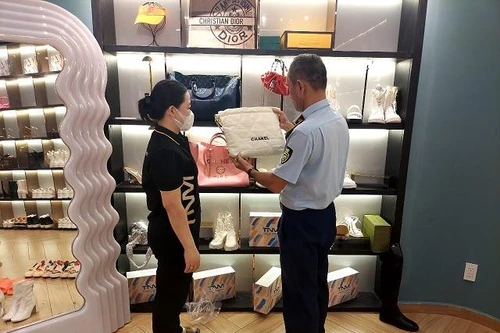 Mở đợt cao điểm chống buôn lậu, gian lận thương mại dịp Tết Nguyên đán 2023