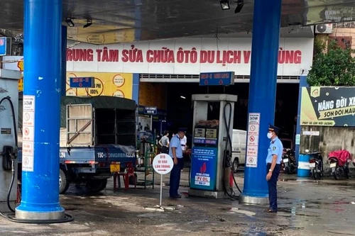 Treo biển “mất điện”, cây xăng tự ý ngừng bán hàng bị xử phạt