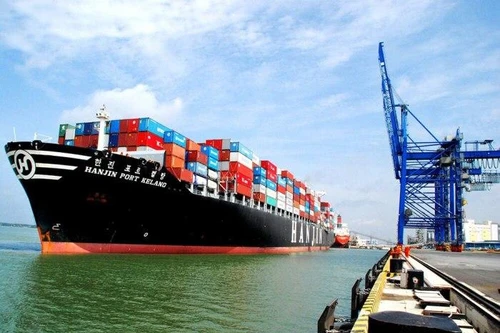 Đề xuất phát triển đội tàu container tầm cỡ khu vực, chuyên chở hàng hóa xuất nhập khẩu