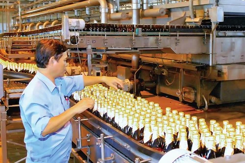 Sản xuất bia, ô tô gặp nhiều khó khăn 