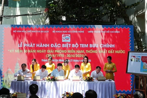 Phát hành đặc biệt bộ Tem bưu chính chào mừng Ngày Giải phóng miền Nam, thống nhất đất nước