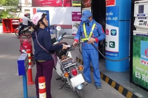 Xăng dầu giảm giá sâu từ chiều nay 