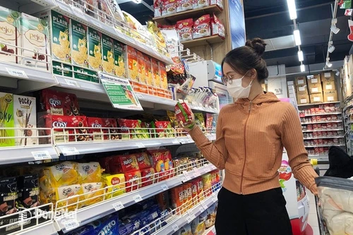 Phát triển mạnh bán lẻ đa kênh, bán lẻ qua di động