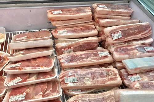 Nhập khẩu thịt tăng trở lại