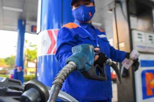 Giá xăng dầu giảm mạnh từ chiều nay (12-9)