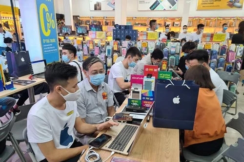 iPhone 12 xác lập kỉ lục đặt hàng mới tại Thế Giới Di Động 