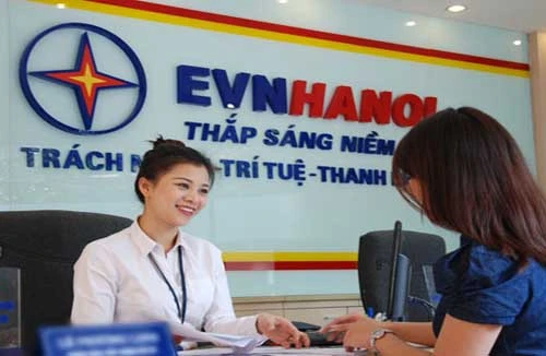 Nhiều khách hàng vẫn phải mua điện giá cao