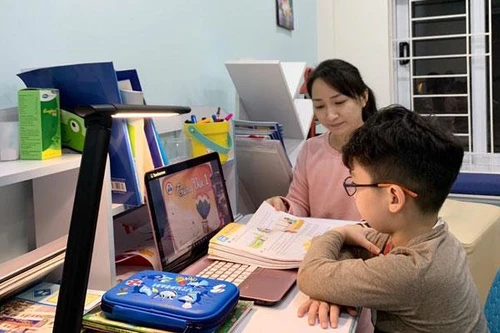 Chuyên gia hướng dẫn học trực tuyến an toàn với Zoom, Microsoft Teams, Google Meet