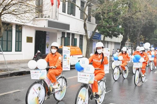 EVNHANOI hưởng ứng "Giờ trái đất 2022"