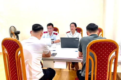 Xử phạt 2 cá nhân đăng tải thông tin sai sự thật trên mạng xã hội về tình hình lũ lụt