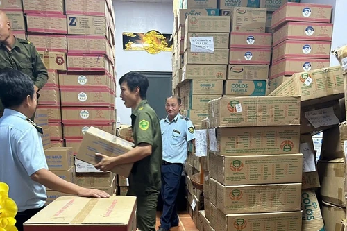 Phát hiện kho chứa gần 25 tấn sữa bột không rõ nguồn gốc