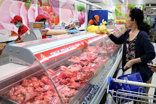 Vì sao giá thịt lợn tăng vọt?