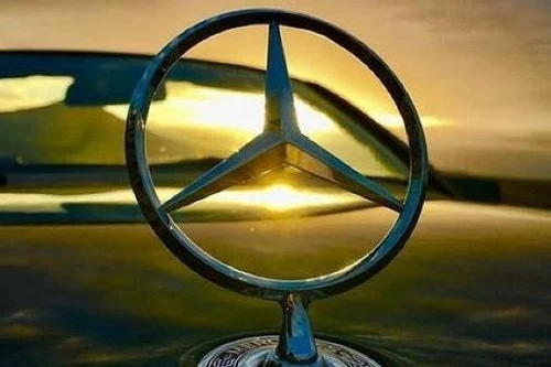 Triệu hồi hàng loạt “xe sang” Mercedes-Benz GL-Class, ML-Class và R-Class