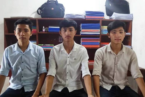 Hiếm gặp: Anh em sinh ba cùng thi đỗ vào trường sĩ quan thông tin