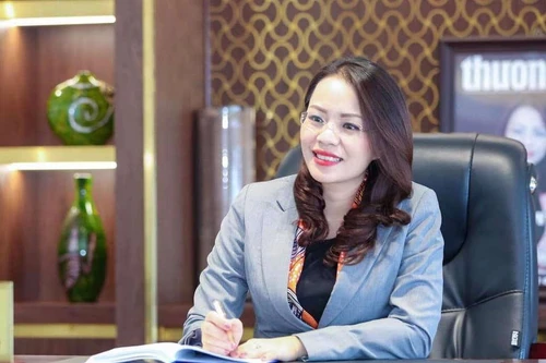 Bà Hương Trần Kiều Dung, Phó Chủ tịch FLC bị phạt hành chính 