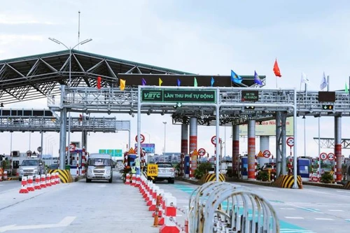 Cổ phiếu HUT bất ngờ tăng phi mã hơn 400% từ đầu năm, Tasco giải trình ra sao?