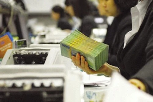 Thu ngân sách 8 tháng đầu năm tăng gần 18%