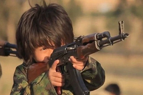 Báo động: IS mở trại huấn luyện trẻ em châu Á để tấn công khủng bố