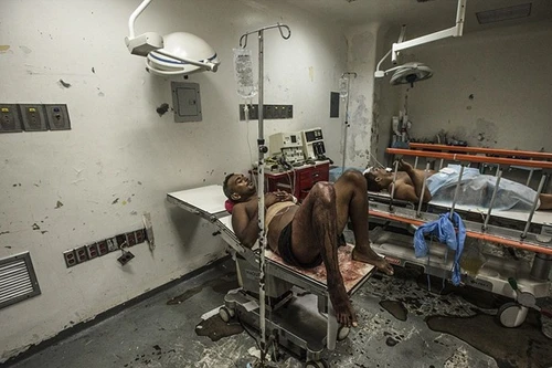 Đau lòng trước cảnh khốn khổ của người dân trong bệnh viện 