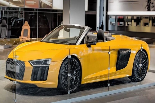 Audi R8 Spyder 2017: Siêu xe mui trần sắp được trưng bày chính quê hương