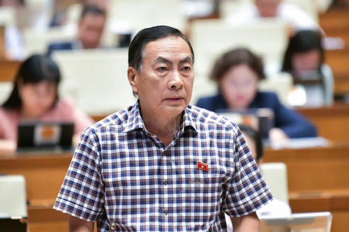 Bộ trưởng Nguyễn Mạnh Hùng: 80% nguồn thu từ quảng cáo báo chí rơi vào mạng xã hội