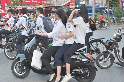 Mới nhất: Sắp tới, người điều khiển xe máy điện loại nào phải có bằng lái xe?