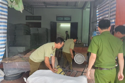 Áp dụng quy định mới nhất về thẩm quyền của Cảnh sát môi trường 