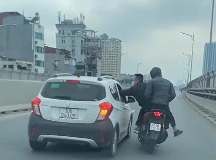 Từ vụ chặn ô tô, đánh người trên Vành đai 2: Chống trả thế nào là phòng vệ chính đáng?