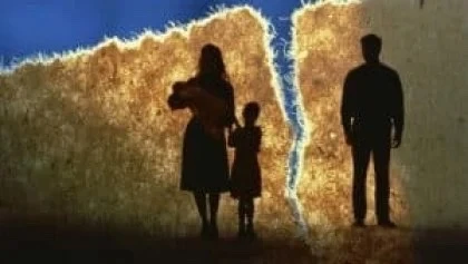 Hàng loạt trường hợp người mẹ không đủ điều kiện nuôi con sau ly hôn từ 1-7