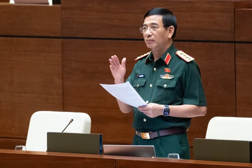 Bộ trưởng Phan Văn Giang: Khi cần thiết, Bộ trưởng Bộ Quốc phòng, Bộ Công an có thể đình chỉ chuyến bay