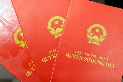 Sắp tới, trên "sổ đỏ" có bắt buộc phải ghi tên cả 2 vợ chồng?