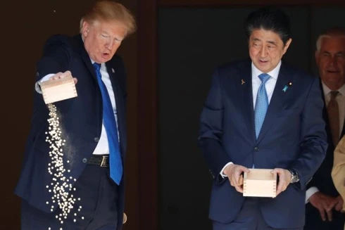 Những khoảnh khắc ấn tượng của Tổng thống Mỹ và phái đoàn tại Đông Á (1)