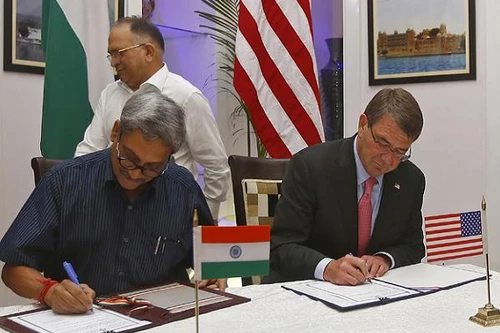 Mỹ và Ấn Độ ký thỏa thuận hợp tác quốc phòng 10 năm