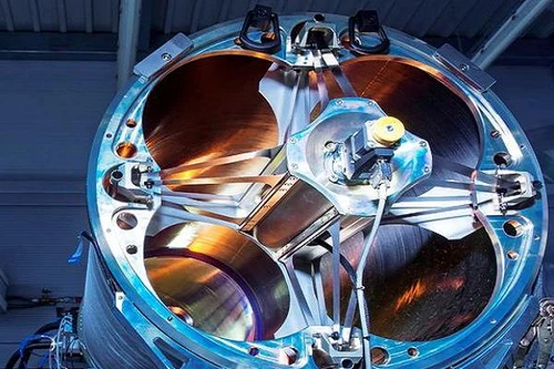 Nhật muốn mua pháo laser chống UAV bảo vệ hội nghị thượng đỉnh G-7