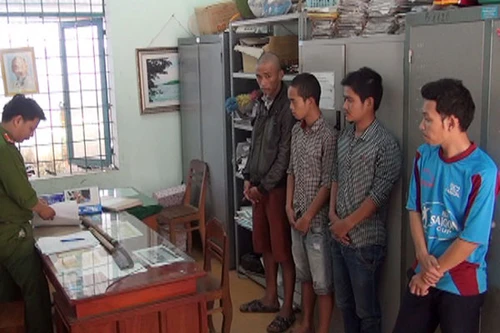 Quảng Ngãi: Hẹn chém nhau vì nợ nần