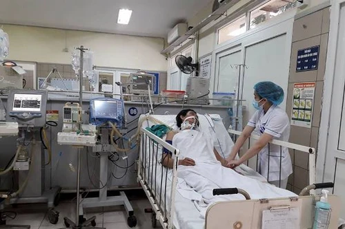 Bệnh nhân ngộ độc rượu ở Kim Mã - Hà Nội: Mỗi ngày uống… hơn 1 lít rượu