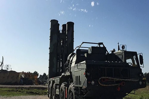 Ấn Độ phê chuẩn thỏa thuận mua 5 tổ hợp S-400 của Nga 