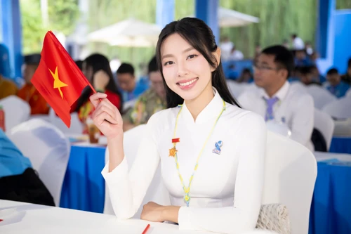 Hoa hậu Thùy Tiên trở thành Uỷ viên của Hội Liên hiệp Thanh niên Việt Nam TP.HCM