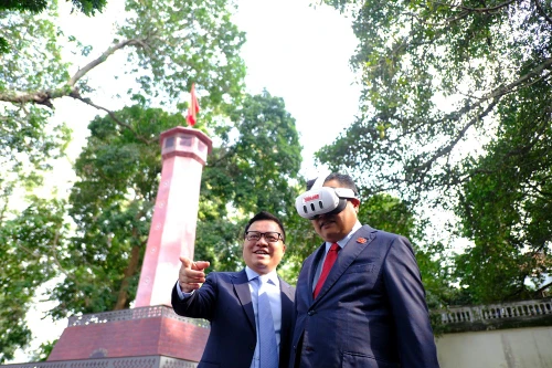 Triển lãm đặc biệt về "Cột cờ Hà Nội"