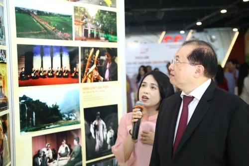 Khai mạc triển lãm đặc biệt trong khuôn khổ "Liên hoan phim quốc tế Hà Nội 2024" 