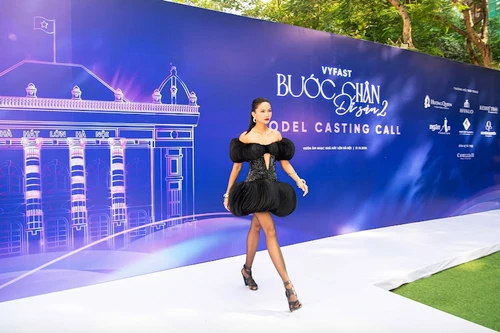 "Bước chân di sản 2" chủ đề "Hà Nội và cúc họa mi" quy tụ H'hen Niê và dàn "sao" tên tuổi