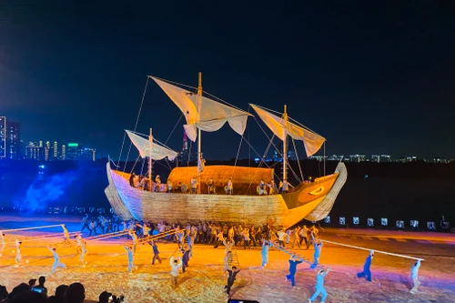 Sẵn sàng cho vở đại nhạc kịch hoành tráng trên sông Sài Gòn