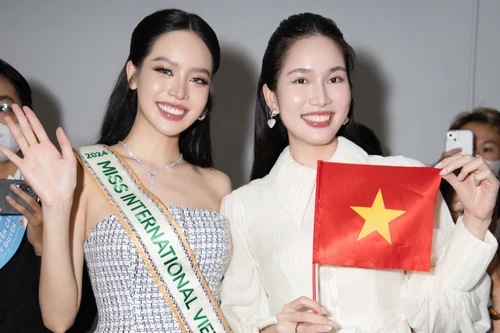 Thanh Thủy mang 150kg hành lý sang Nhật Bản thi "Hoa hậu Quốc tế 2024"