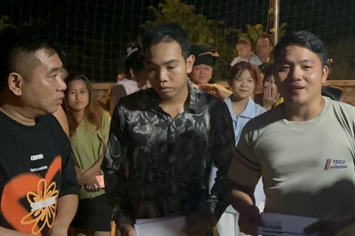 Thùy Tiên và Team Châu Phi của Quang Linh trao quà cho người dân ở hai tỉnh Lào Cai, Yên Bái