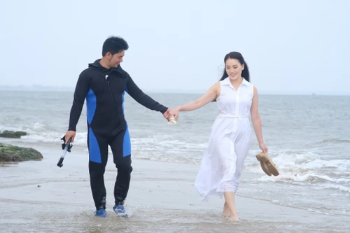 Ca sĩ Huyền Trang gây bất ngờ với MV ca khúc về bảo vệ môi trường