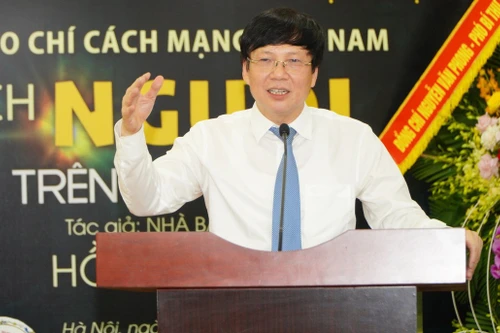 Nhà báo, nhà văn Hồ Quang Lợi và cuốn sách đặc biệt ghi lại chặng đường 45 năm cầm bút