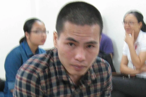 Xin giảm hình phạt vì... con nhỏ 